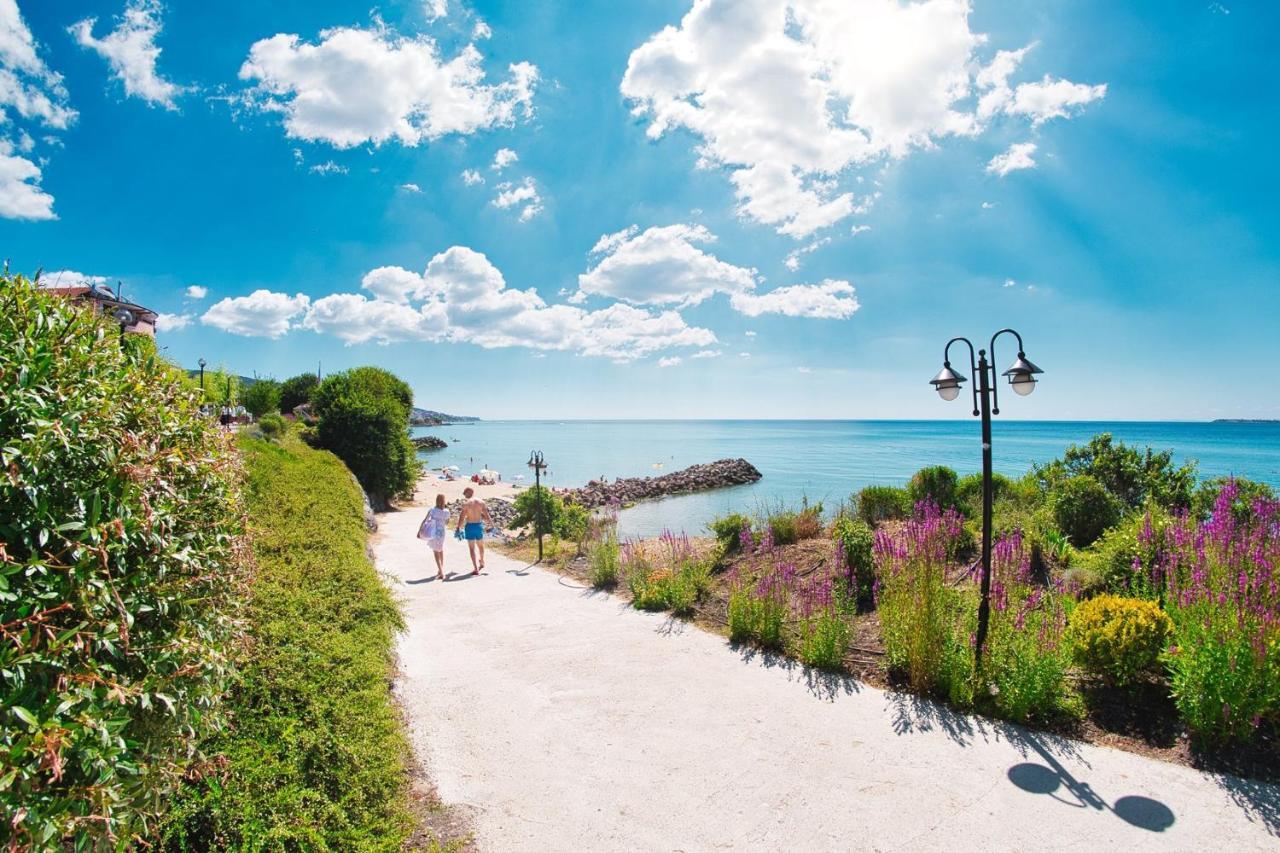Premier Fort Beach - Premium Apartments Sveti Vlas Exteriör bild